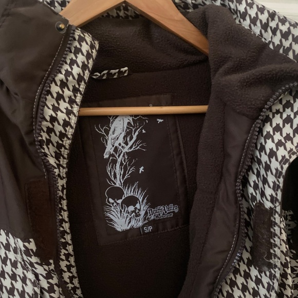 Winter coat - Picture 3 of 3